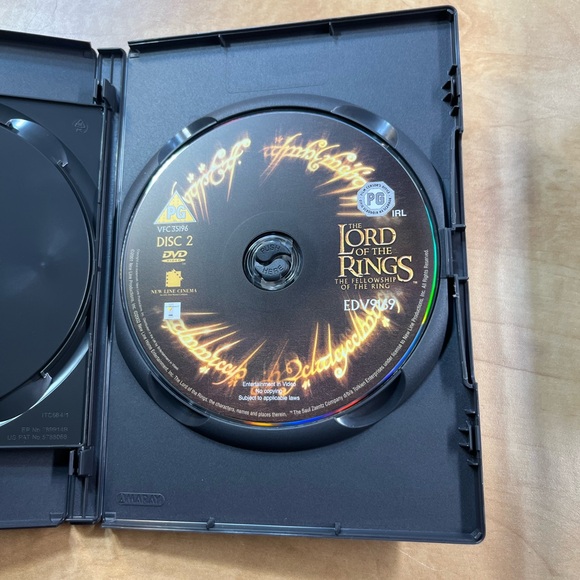 The Lord of the Rings: The Motion Picture Trilogy DVDs - Picture 6 of 7